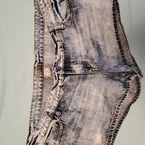 Decree Women's jean shorts